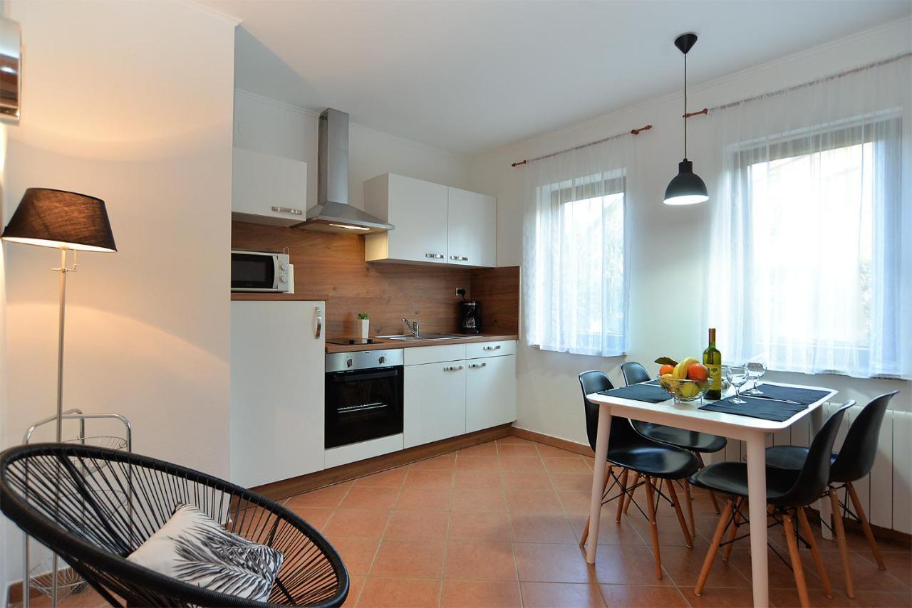 Apartments Marija 1089 Poreč Exterior foto
